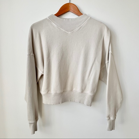 Aritzia Tops - ARITZIA | WILFRED FREE KATY MOCKNECK SWEATSHIRT